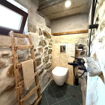 וילה Filistrina *