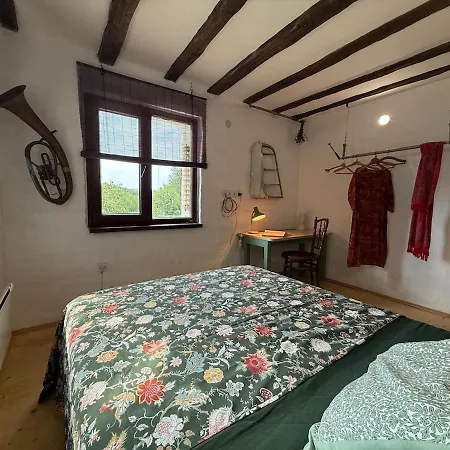 וילה Filistrina *